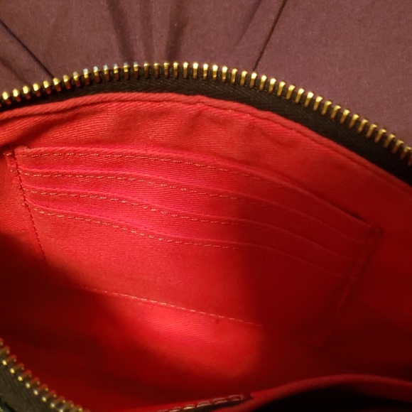 Dooney and Burke crossbody - Picture 4 of 8